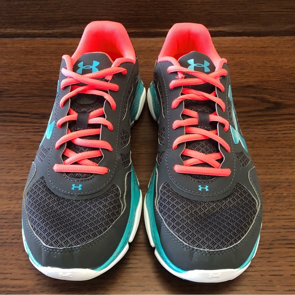 UNDER ARMOUR Micro Engage Women’s Sneakers Size 10 - Picture 5 of 13